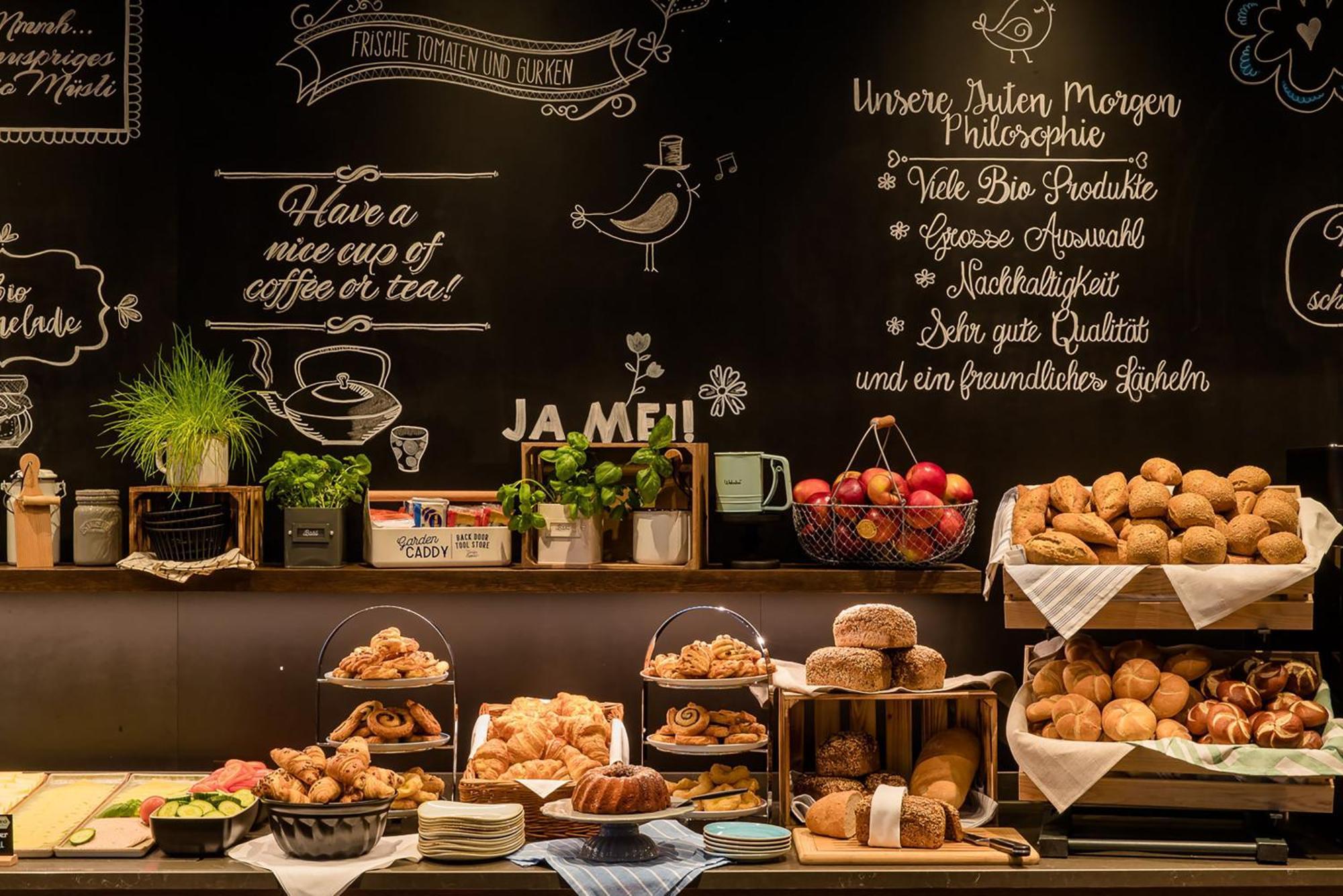Motel One Freiburg Екстер'єр фото