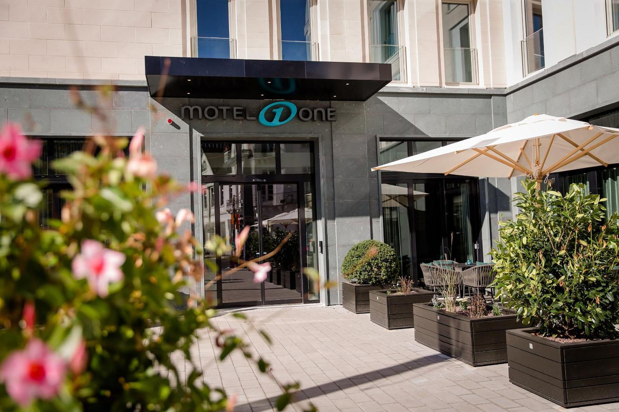 Motel One Freiburg Екстер'єр фото