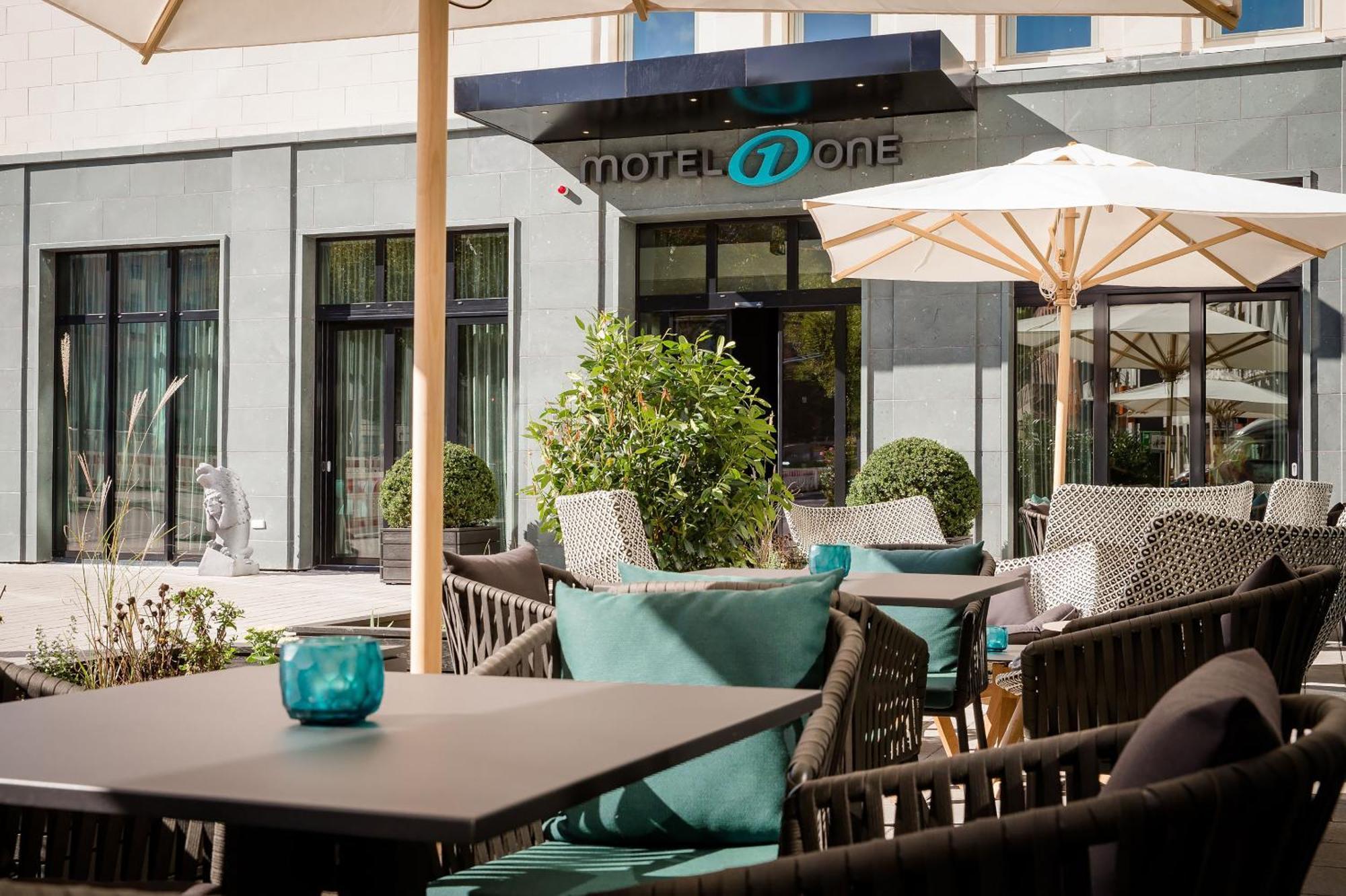 Motel One Freiburg Екстер'єр фото