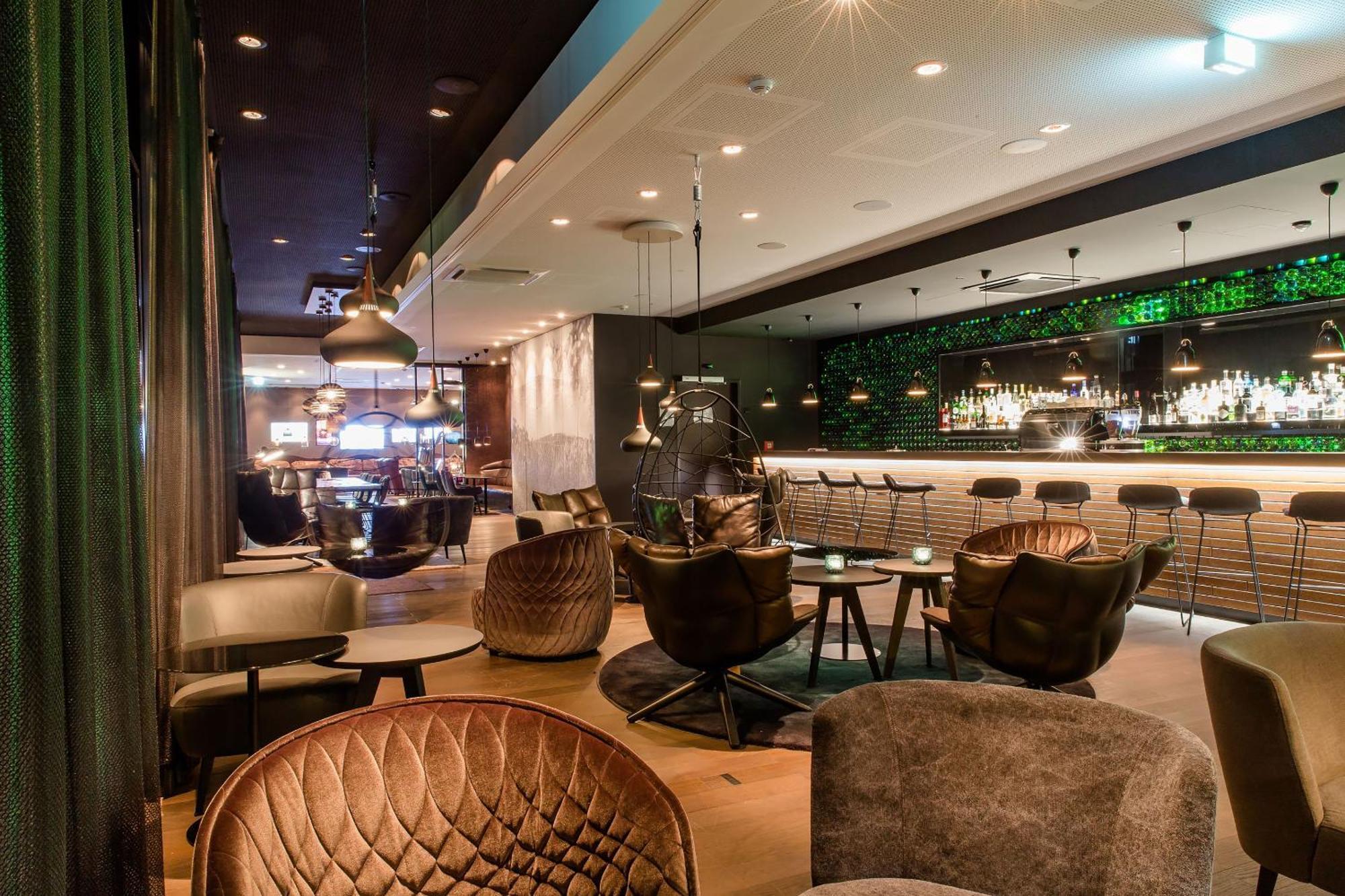 Motel One Freiburg Екстер'єр фото