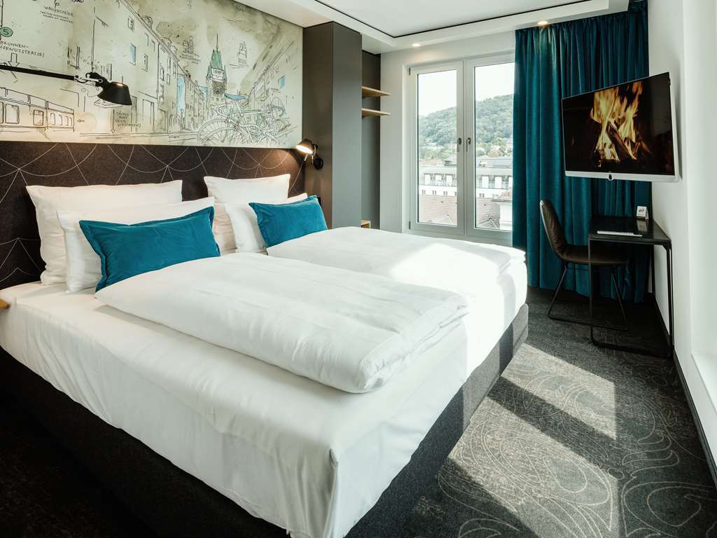 Motel One Freiburg Номер фото